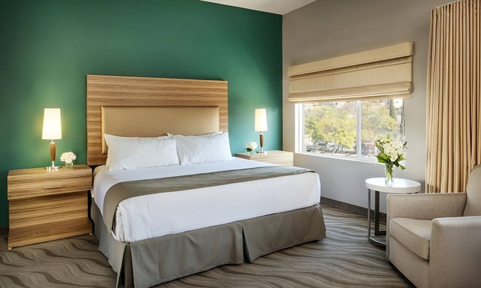 Little Italy Hotel | Vibrant Unit Near County Center Trolley – Perfect Base for Exploring | 3 Units