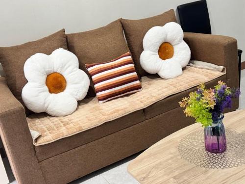 Sorsogon City House | Vibrant Vibes Cozy Staycations I in Sorsogon City
