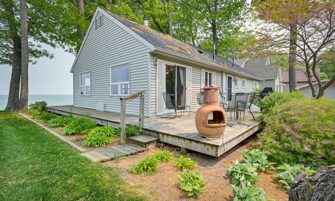 Tawas City Cottage | Vibrant Waterfront Vacation Rental on Lake Huron!