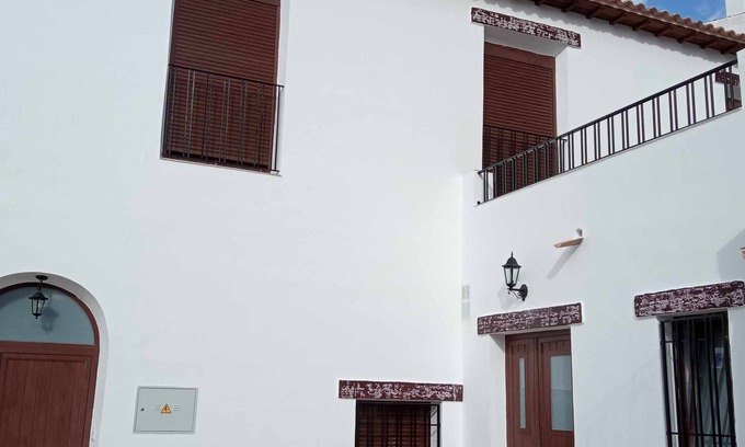 Freila House | Vico rural cave house, ideal for large groups