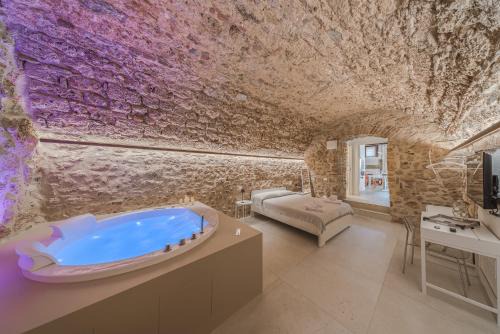 Massa Marittima Apartment | Vicolo porte 21 23, Tuscany experience and relax