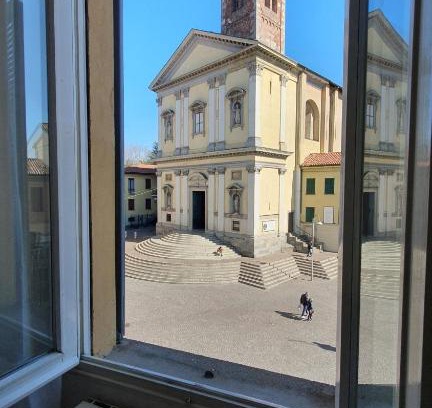 Carate Brianza Apartment | Vicolo Verri