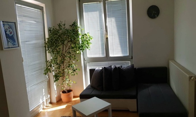 Ljubljana Apartment | Victoria Apartment + balcony, near center, easy accessible