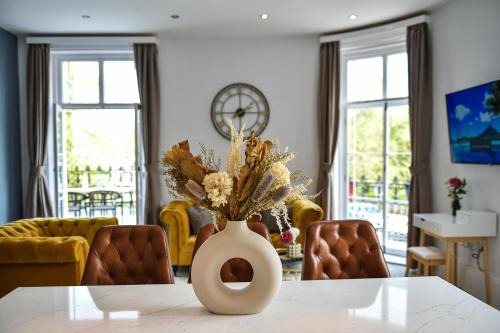 Leamington Spa Apartment | Victoria Colonnade Aparthotel
