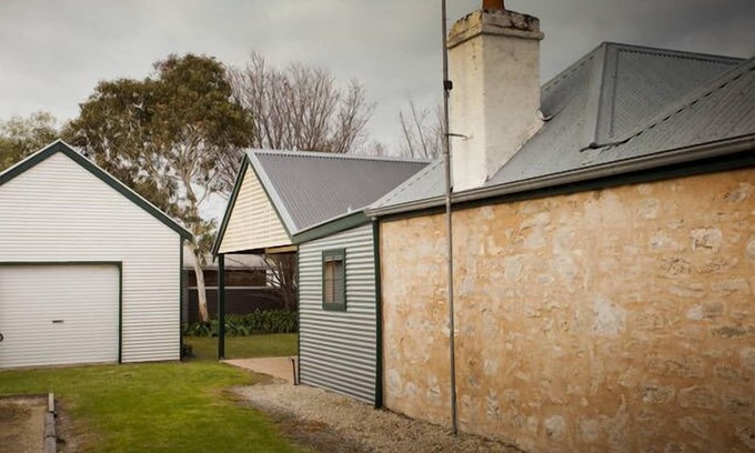 Waterhouse Cottage | Victoria Cottage - located at Robe