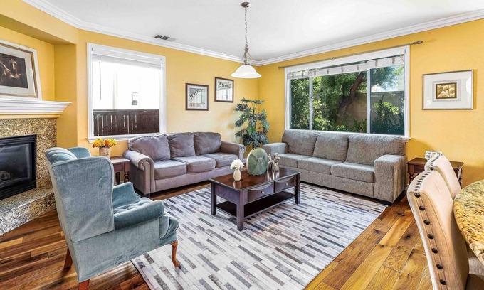 Rancho Cucamonga House | Victoria Garden on River Oaks #140