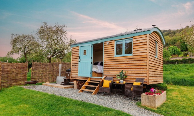 Allerford Apartment | Victoria Hut near Allerford