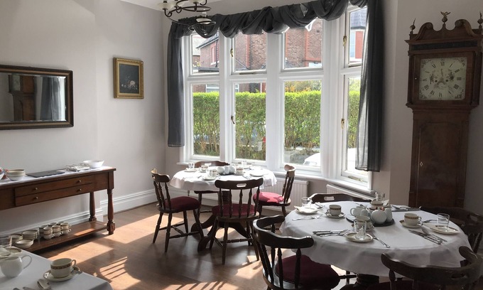 Stockton Heath Bed & Breakfast | Victoria Lodge