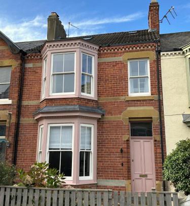 Saltburn-by-the-Sea House | Victorian Beach House in Saltburn By The Sea