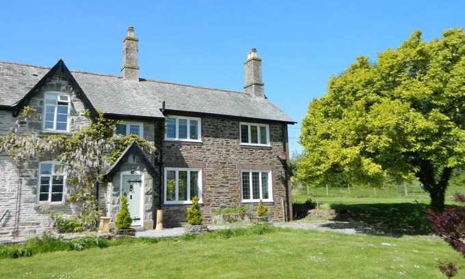 Clearbrook House | Victorian cottage overlooking the Plym Valley