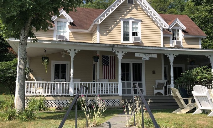 Deposit Cottage | Victorian Cottage on Oquaga Lake