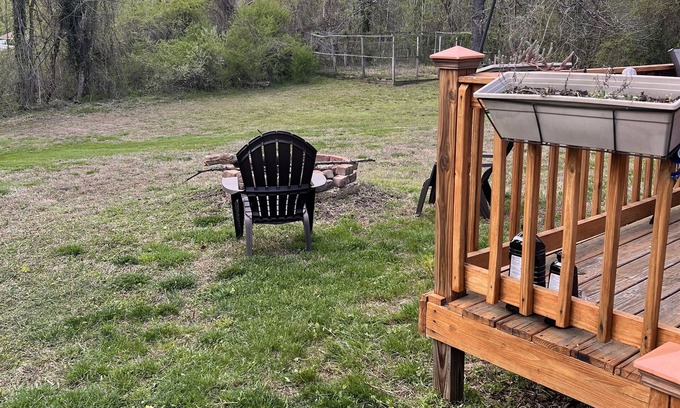 Clinton Other | Victorian farmhouse on 1.5 acres with serene wooded privacy! Pets welcome!