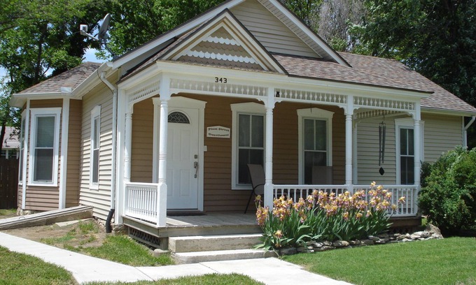 Cottonwood Falls House | Victorian Home in the Heart of the Flint Hills