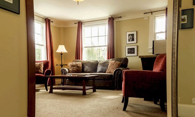 Astoria Hotel | Victorian Hotel Room w/Heated Tile Floors & Original Artwork in Downtown