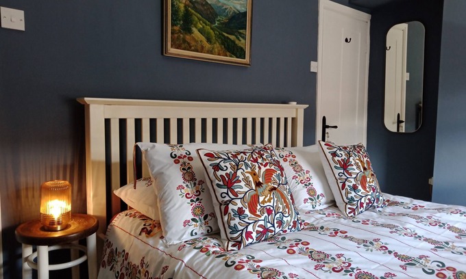 York House | Victorian terraced house with two en-suite bedrooms