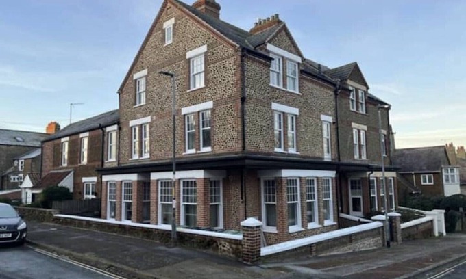 Hunstanton Villa | Victorian Villa, Hunstanton Norfolk. Sleeps 20