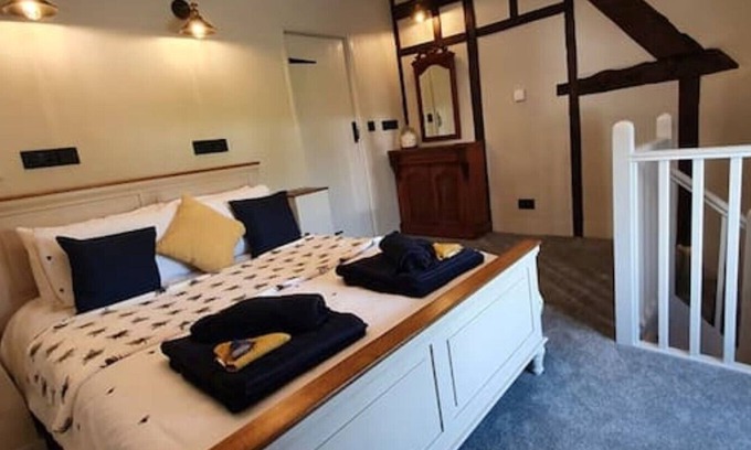Ludlow Cottage | Victory Cottage -Ludlow -A Cosy Romantic Escape