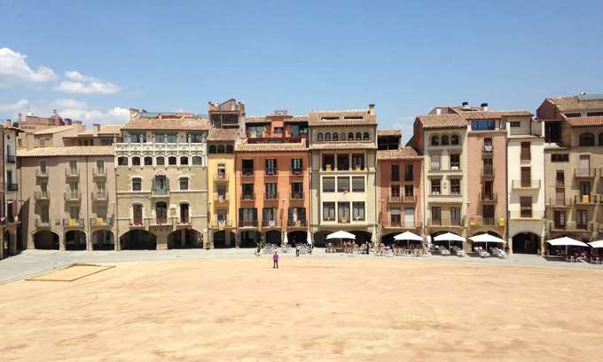 Vic Apartment | Vicus Apartments, with excellent views of the Plaza Mayor de Vic