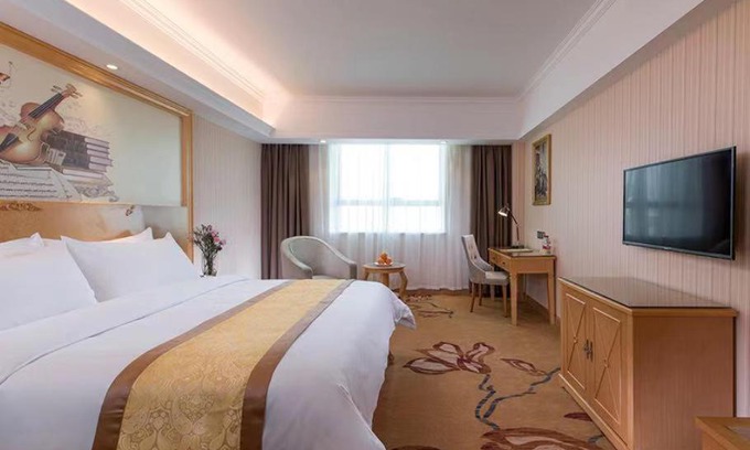 Huadu Hotel | Vienna Hotel(Guangzhou Huadu Rongchuang Wanda Hibiscus Station )
