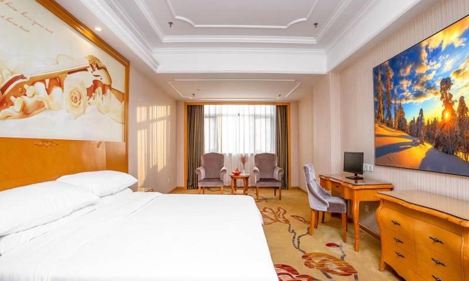 Zhuhui District Hotel | Vienna Hotel Hunan Hengyang Railway Station