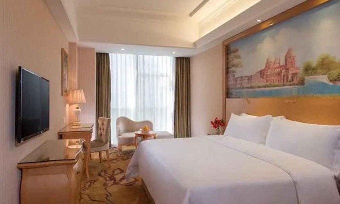 Longgang Hotel | Vienna Hotel Shenzhen Baoneng City Plaza