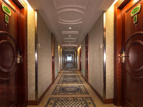 Luohu Hotel | Vienna Hotel Shenzhen Futian Bagua Road