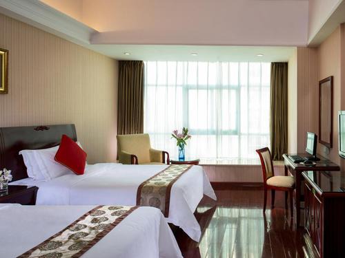 Longhua District Hotel | Vienna Hotel Shenzhen Yousong Branch