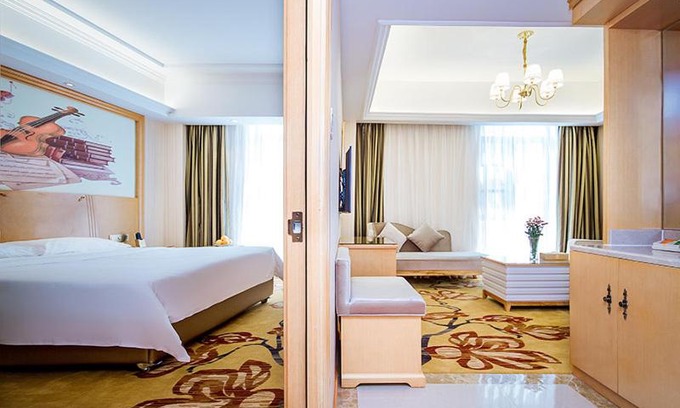 Jiang'an District Hotel | Vienna Hotel Whhan xingye road stone bridge subway station store