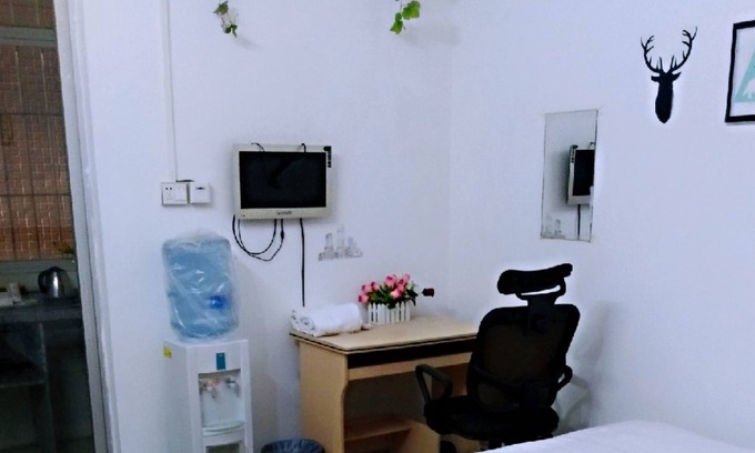 Mazhang District House | Vienna Love Apartment