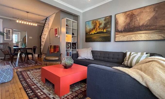 Hull House | Vieux Hull heritage chic - Centrally located walk everywhere!