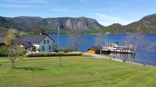 Kviteseid House | View of Telemarkskanalen