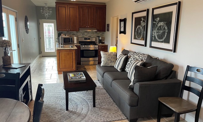 Del Cerro House | Views/Attractions/Dining/Upscale - Private Luxury 2 bedroom House
