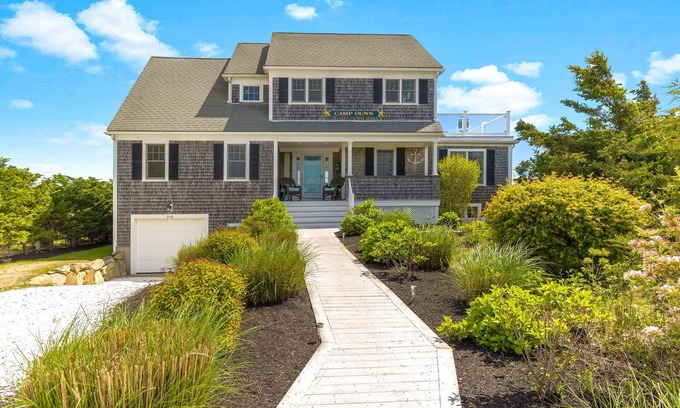 West Dennis House | Views! Four bedroom sleeping 8 with views of West Dennis Beach