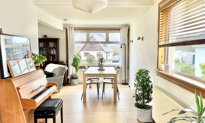 Corpach House | Views of Ben Nevis. Sleeps 5. 2 bedrooms. Garden. Parking. Beach/Canal.