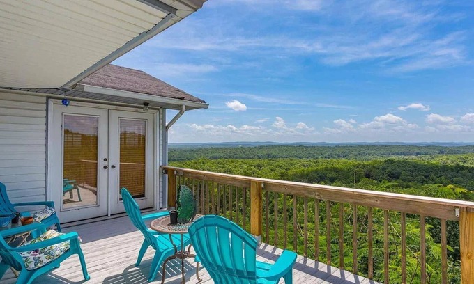 Rock Spring House | Viewtopia - New Hot Tub with Amazing Views on 160+ acres