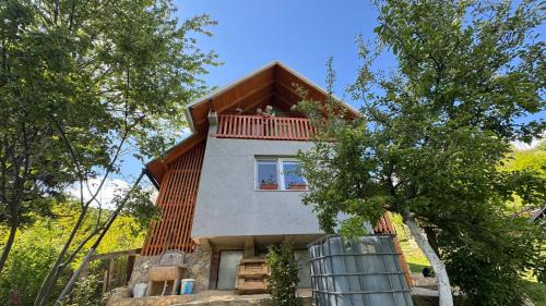 Sarajevo Canton House | Vikendica Skakavac i Šadrvan sa roštiljom