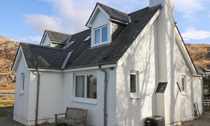 Glenuig House | Viking Cottage