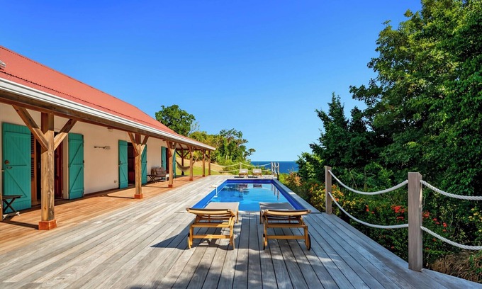 Capesterre-de-Marie-Galante Villa | Villa Coccoloba 4 air-conditioned bedrooms and a beautiful sea view with pool