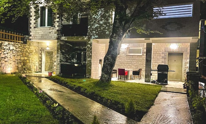Razem Villa | Vila Alpini
