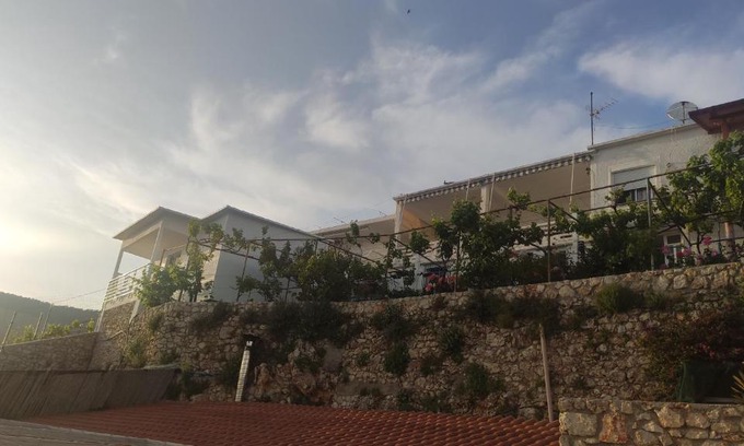 Qeparo House | Vila Andoni