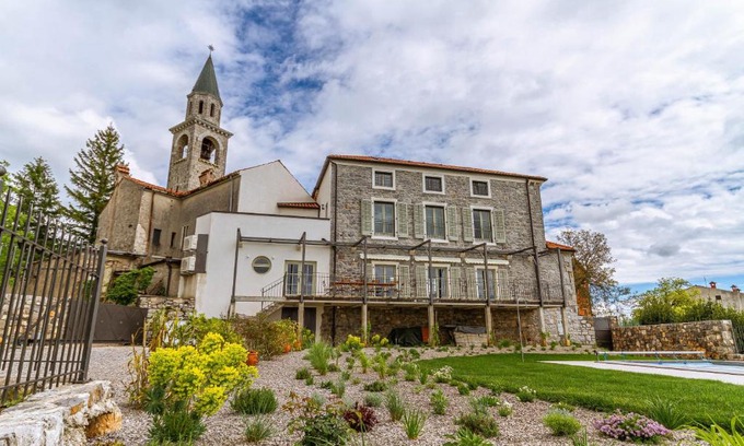 Miren-Kostanjevica Villa | Vila Brinovka