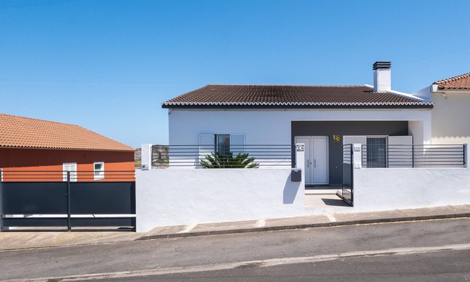 Ribeira Grande House | Vila da Pesca House