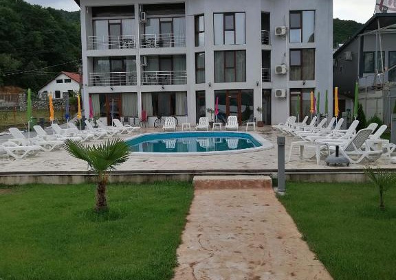 Dubova House | Vila Hercules