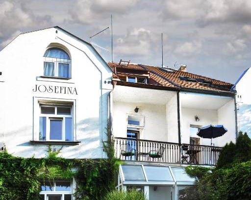 Vokovice House | Vila Josefina