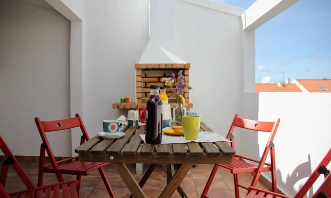 Mafra House | Vila Mafra - Grill Terrace at the center of Mafra