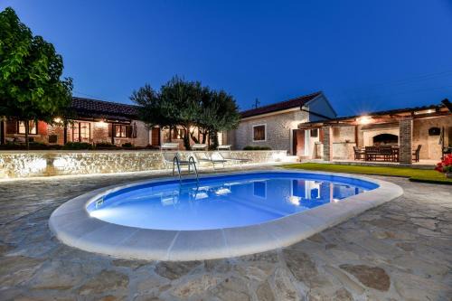 Lisicici Villa | Vila Nela