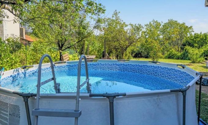 Petrovaradin House | Vila Nera Banstol Cottage