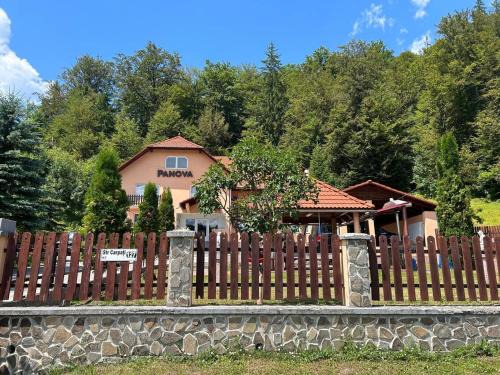 Borsec House | Vila Panova