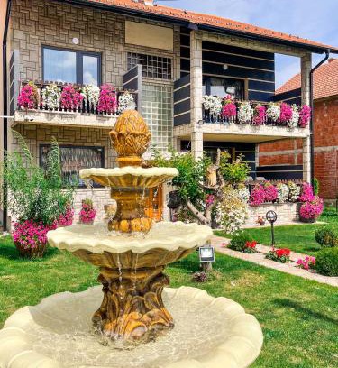 Sjenica Apartment | Vila Petunija