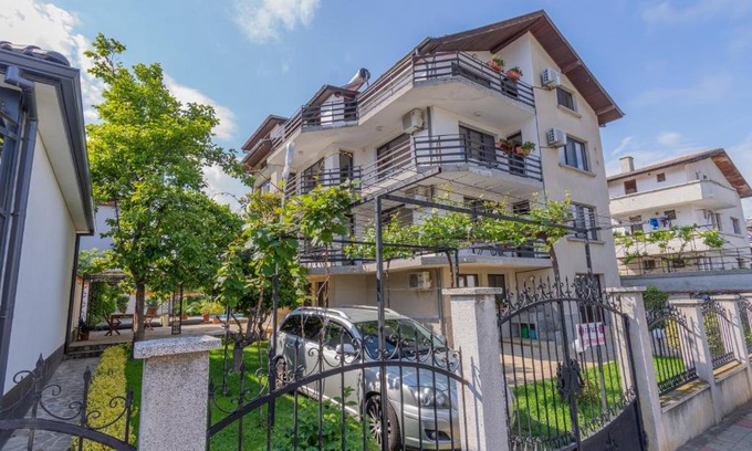 Lozenets House | Vila Rosen
